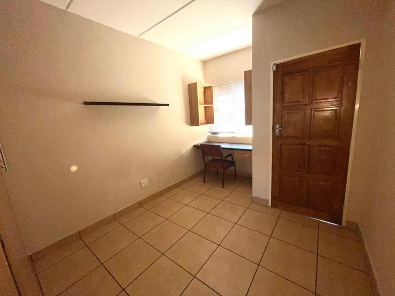 To Let 2 Bedroom Property for Rent in Bult West North West